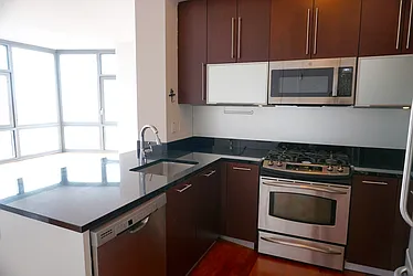 Rented by R New York