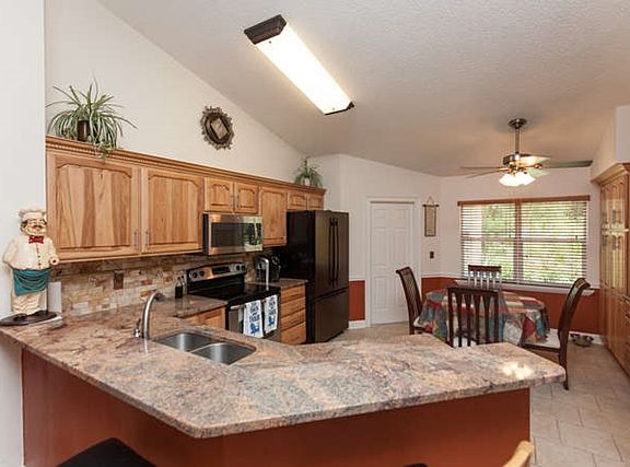 5th image of 48 Foxhall Ln