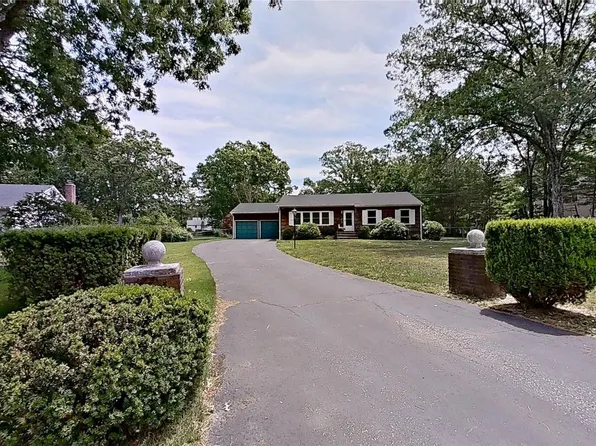 347 Miller Place Road, Miller Place, NY 11764