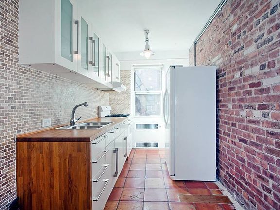 2nd image of 6141 Saunders St APT A30