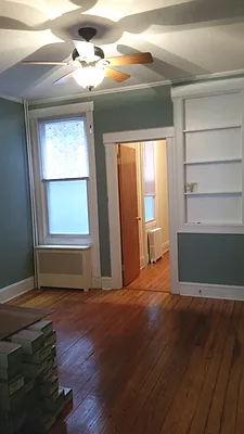 Rented by MCR Realty | media 2