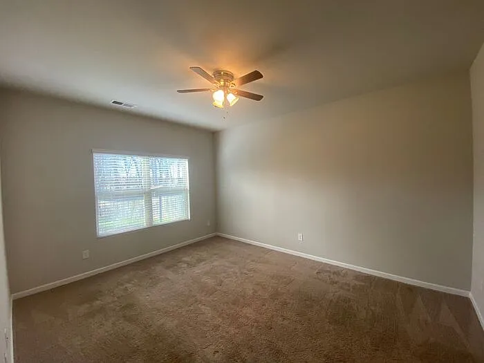 102 Oak Path Ln — Photo 12