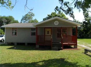418 Sycamore St, Bay Saint Louis, MS 39520