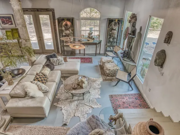 2105 N State Highway 237, Round Top, TX 78954