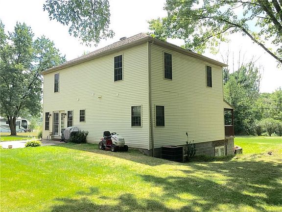 2nd image of 104 Flamingo Dr