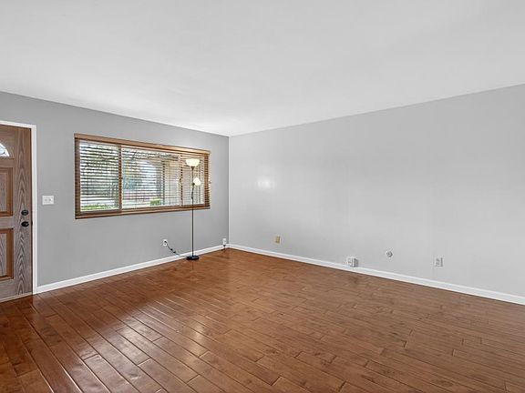 4th image of 2161 Cottage Way