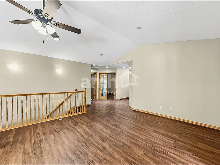 18504 E Bethany Pl — Photo 7