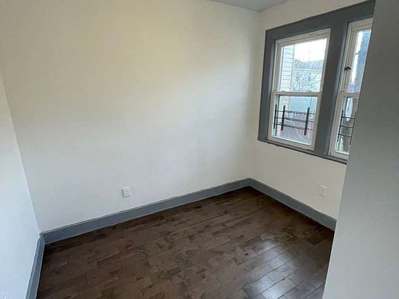 3rd image of 433 S 14th St #1A