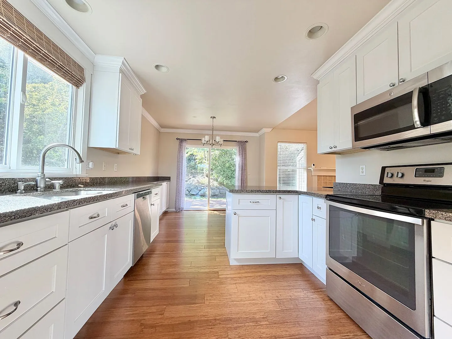 3 Bedroom Deer Run Home in Poulsbo — Photo 4