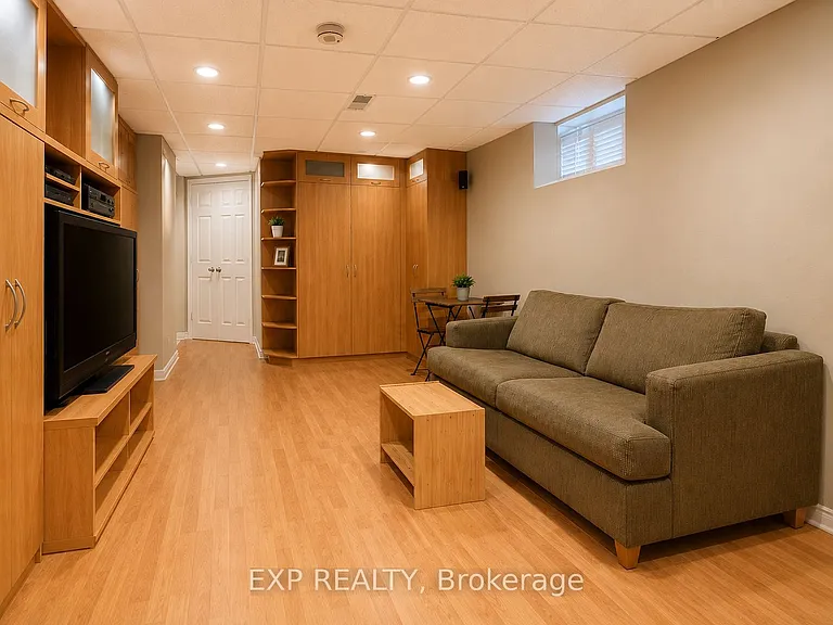 12 Somerset St W #1 — Photo 21