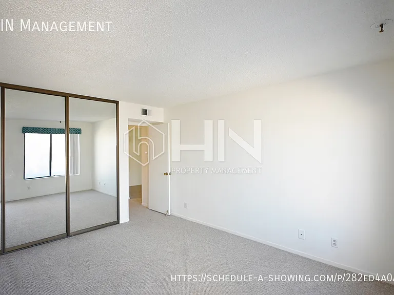3674 Oakwood Ter #302 — Photo 9
