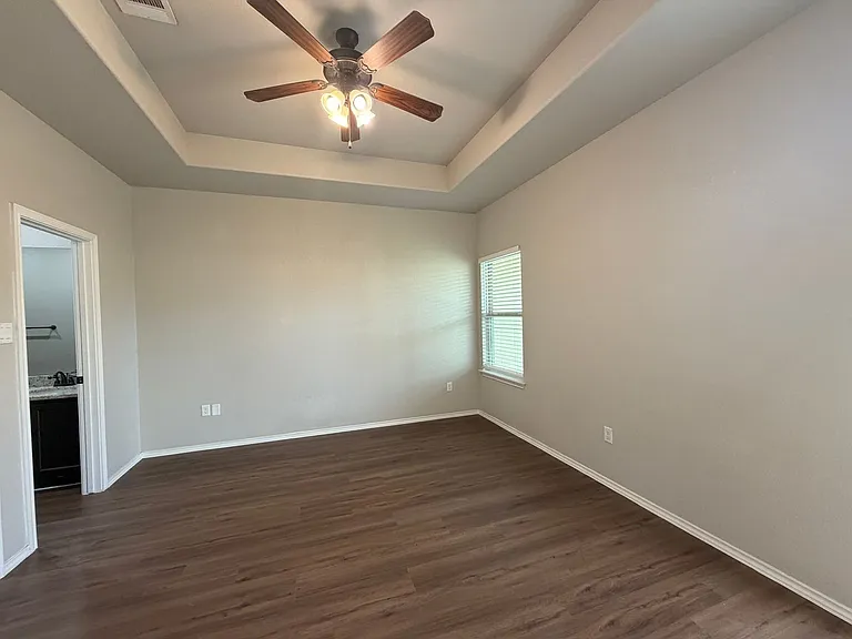 1129 Stanley Way — Photo 16