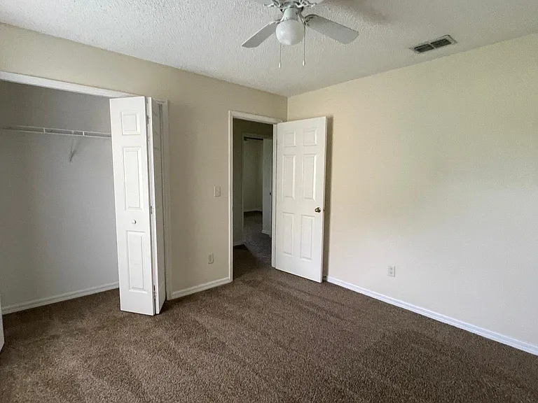 13634 Meadowpark Ave — Photo 22