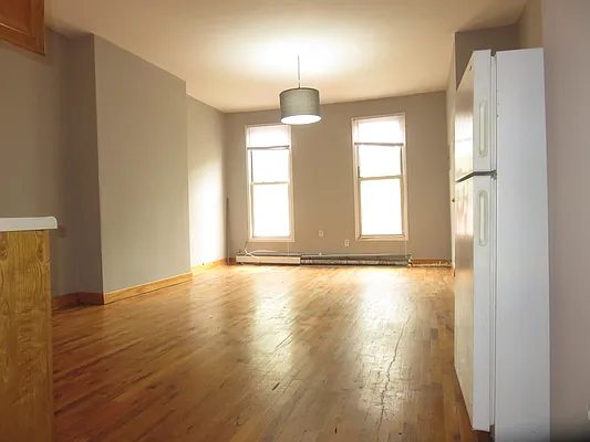 Rented by Rennit Inc. | media 11