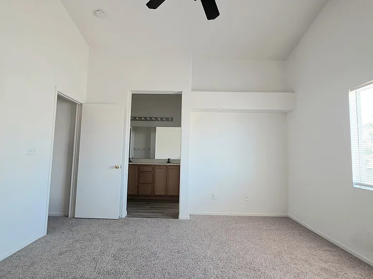 3114 Crownline Ct — Photo 10
