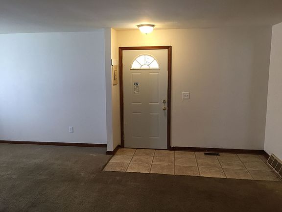 3rd image of 9459 Main St #1