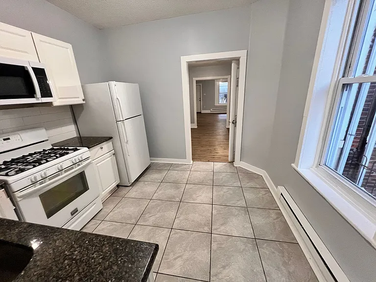233 N Ramsey St — Photo 8