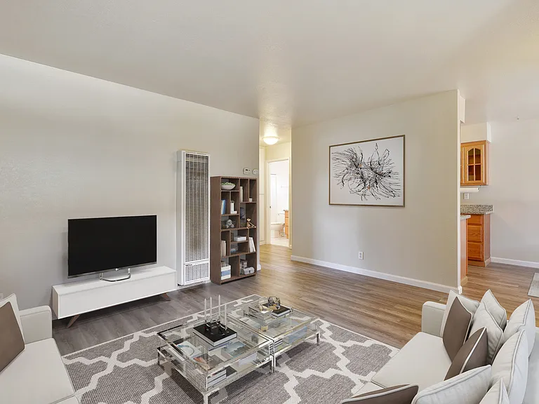 Blackford Apartments — Photo 21