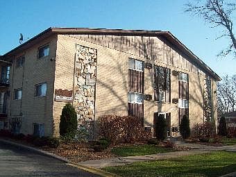1st image of 18361 Glen Oak Ave APT B