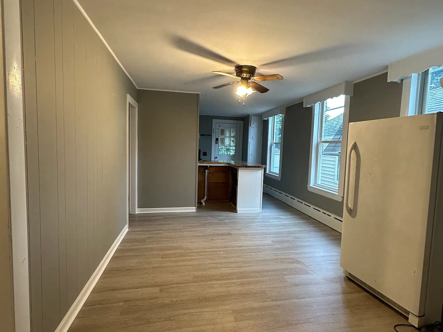 3 bed, $2,395 — Photo 4