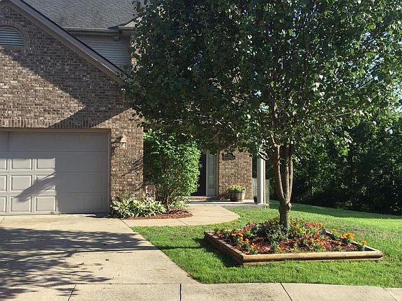 5th image of 272 Clover Valley Dr