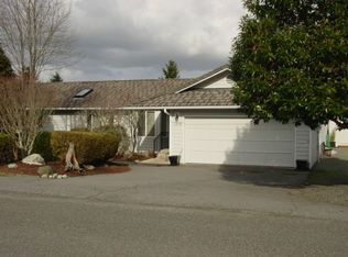 1279 Uplands Dr, Camano Island, WA 98282