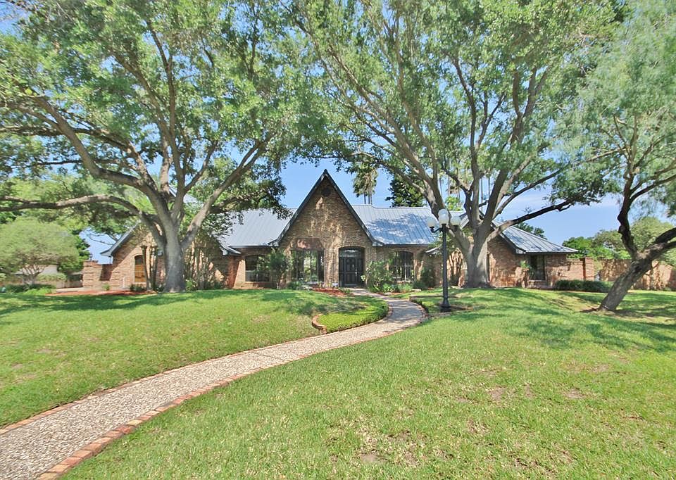 1st image of 2426 Sendero Ave