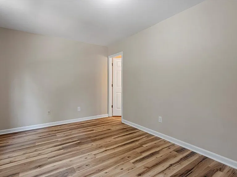1611 Poole Rd — Photo 16