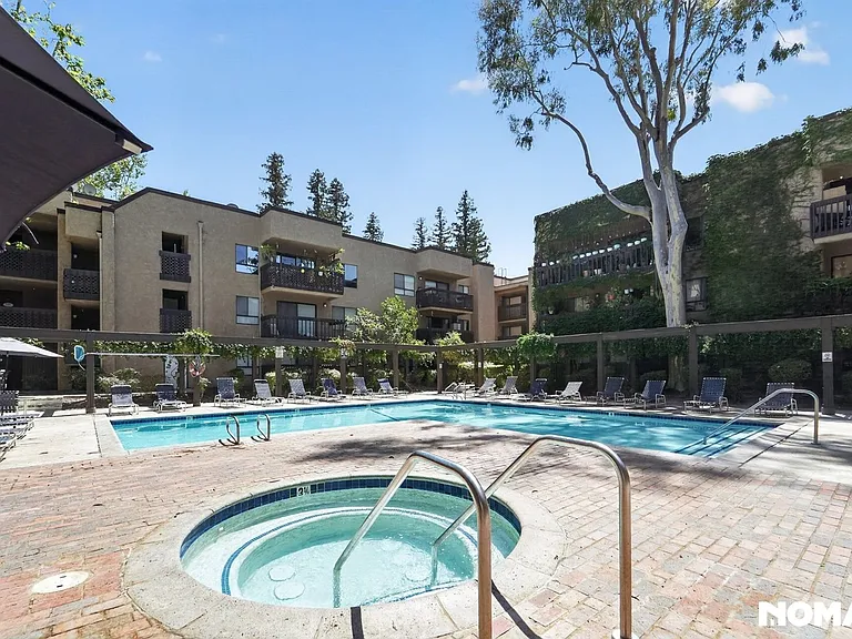 22100 Burbank Blvd #333D — Photo 12