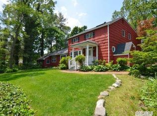 76 Old Indian Head Rd, Commack, NY 11725