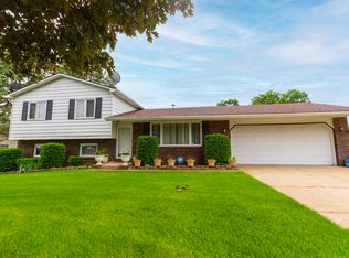 58431 Pam Dr, South Bend, IN 46619