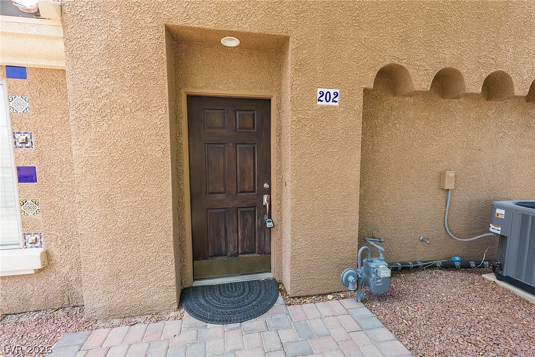 2 bed, 2.0 bath, 1083 sqft, $1,625 — Photo 4
