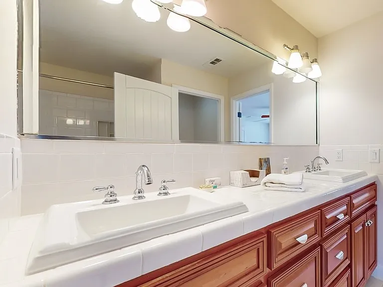 1951 Island View Dr — Photo 33