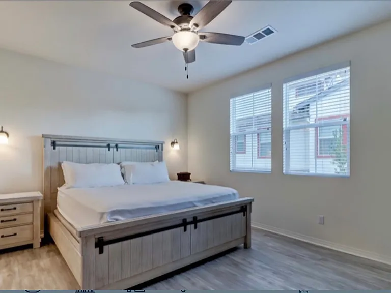 54 Concepcion St — Photo 12