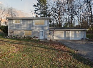 1005 Otney St, Jackson, MI 49201