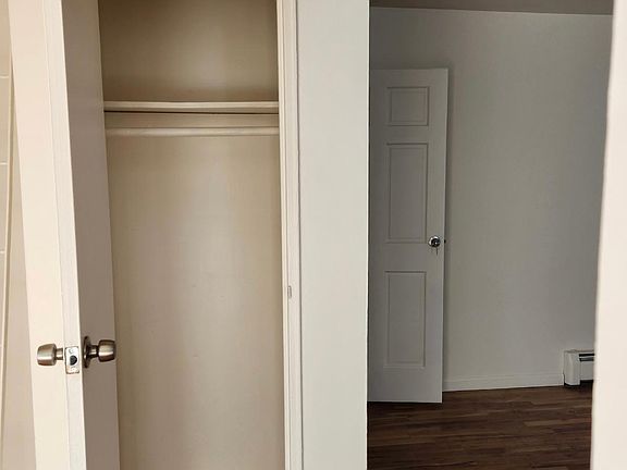 5th image of 1022 Throggmorton Ave #3