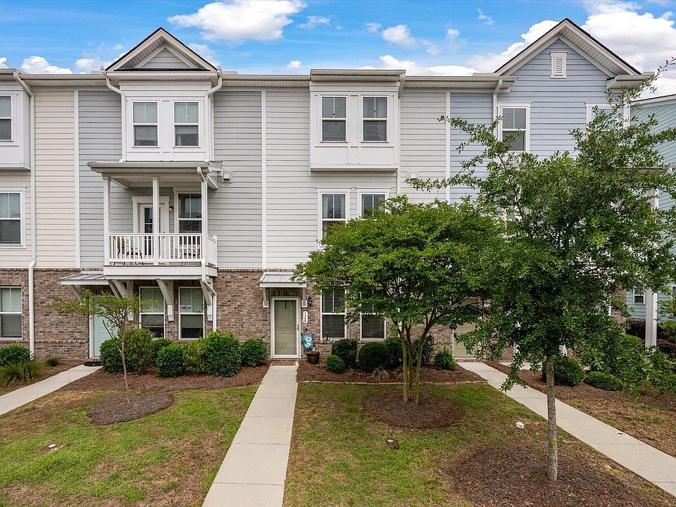 1st image of 124 Rowans Creek Dr