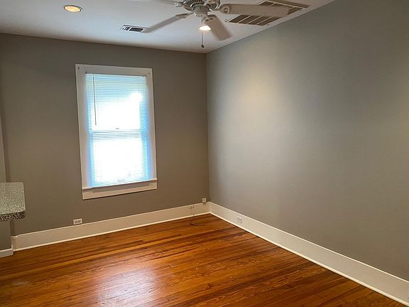 3rd image of 716 E Grayson St APT 3