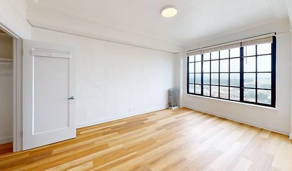 2nd image of 555 Buena Vista Ave E #502