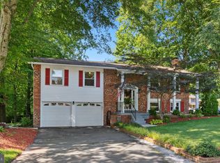 8819 Arley Dr, Springfield, VA 22153