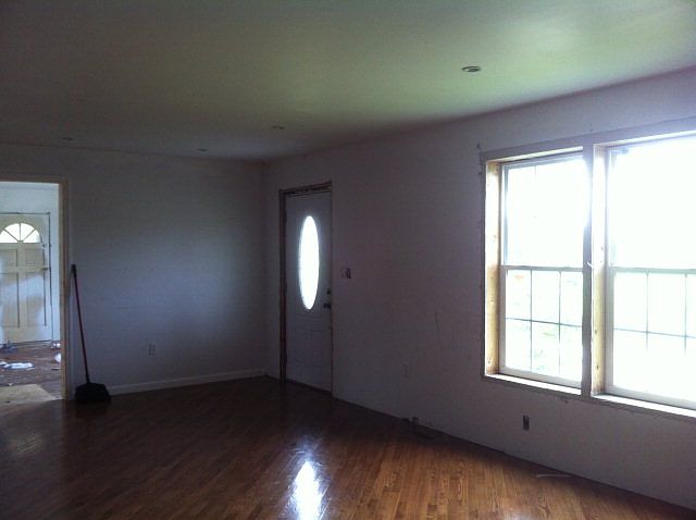 2nd image of 601 Lee St