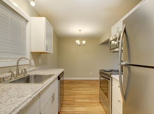 10835 NE 68th St #4, Kirkland, WA 98033