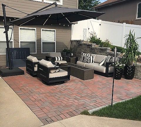 15 1/2 x 21 1/2' patio