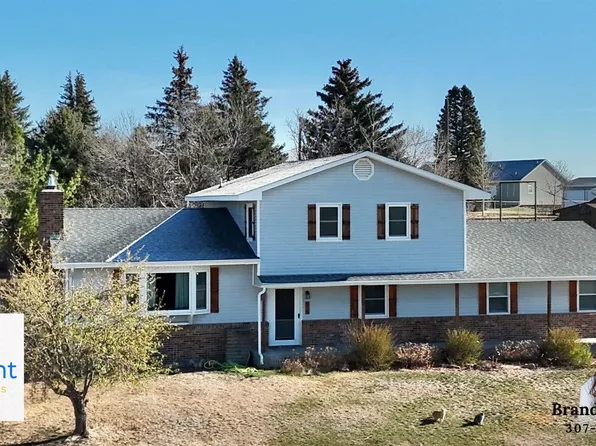 615 Lincoln Way, Lusk, WY 82225