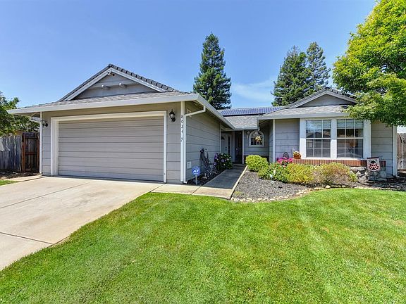4th image of 8024 Montevina Dr