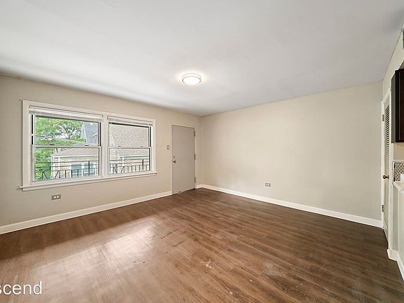 5th image of 7830 S Yates Blvd APT 4