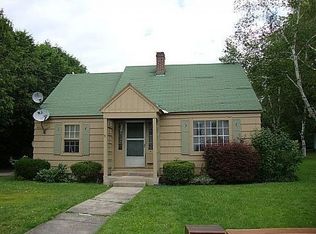 4 Avenue B, Center Rutland, VT 05701