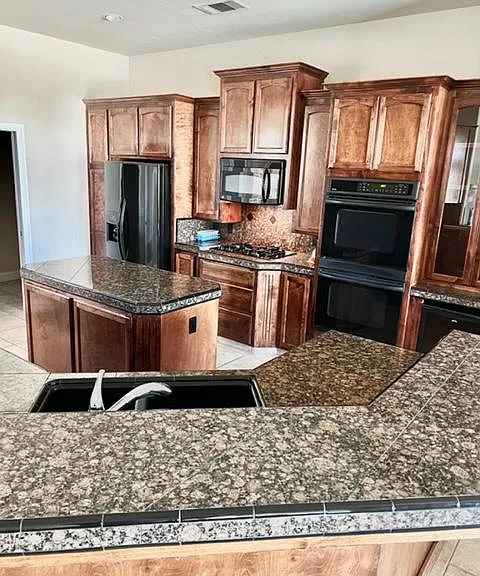 2907 Windham Hill St — Photo 14