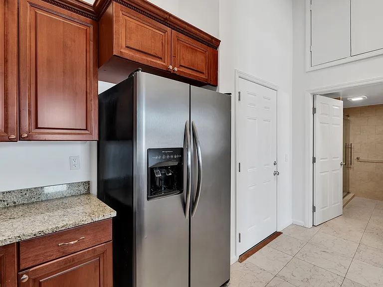 850 Grand Ave #202 — Photo 18