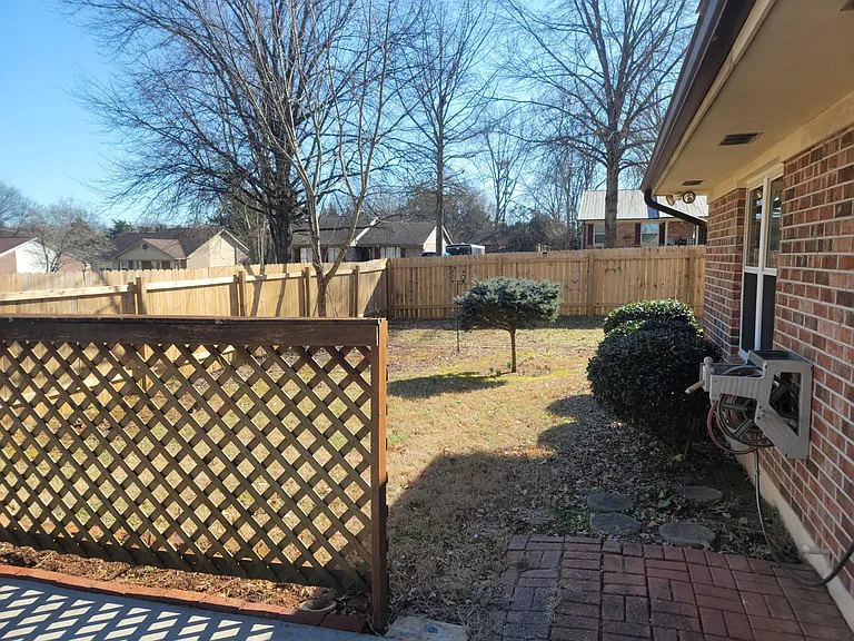 1412 Willow Crossing Dr — Photo 7